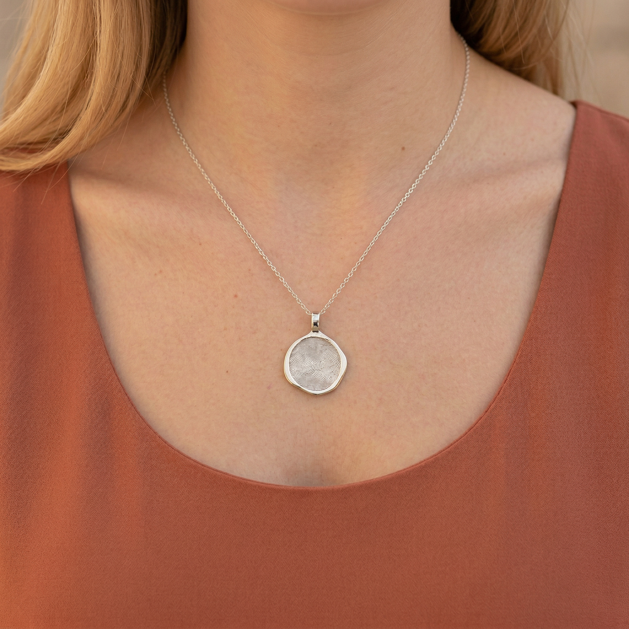Silver Small Retro Seal Pendant