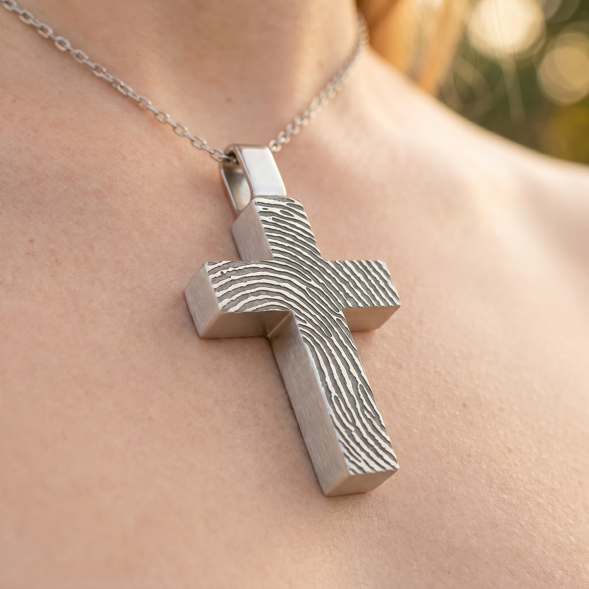 Cross Urn Pendant – Silver