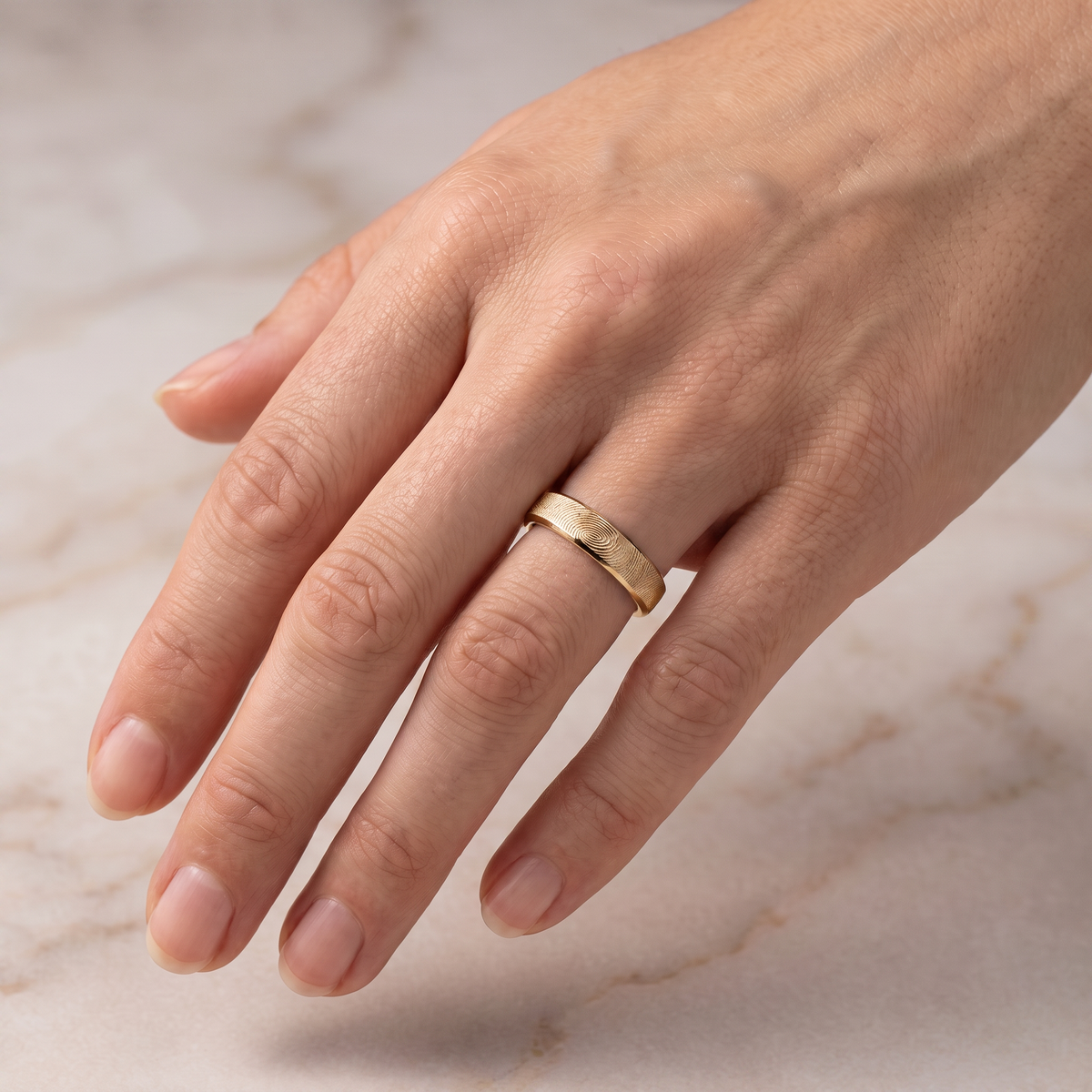 Slim Fingerprint Band Ring – Gold-Plated