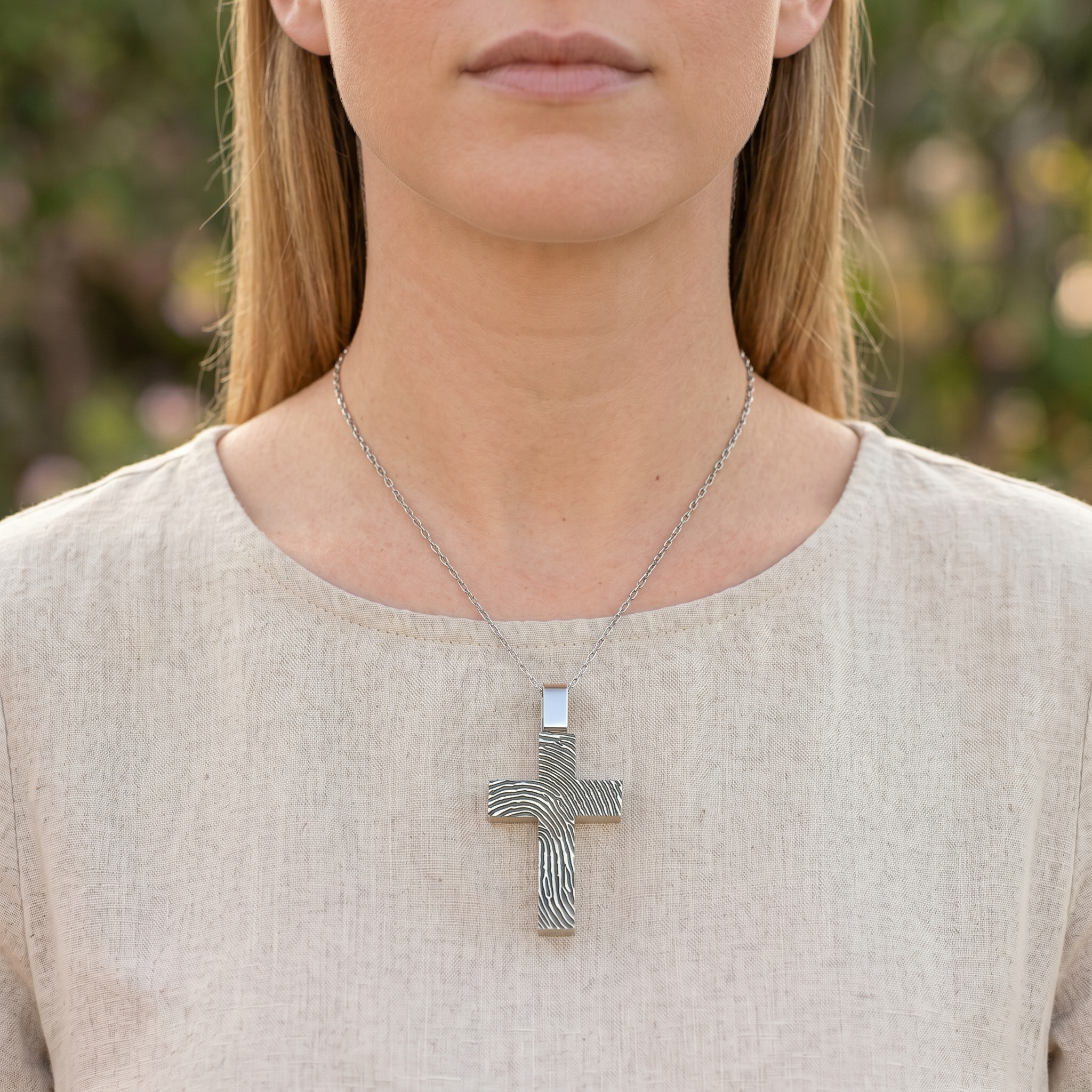Cross Urn Pendant – Silver