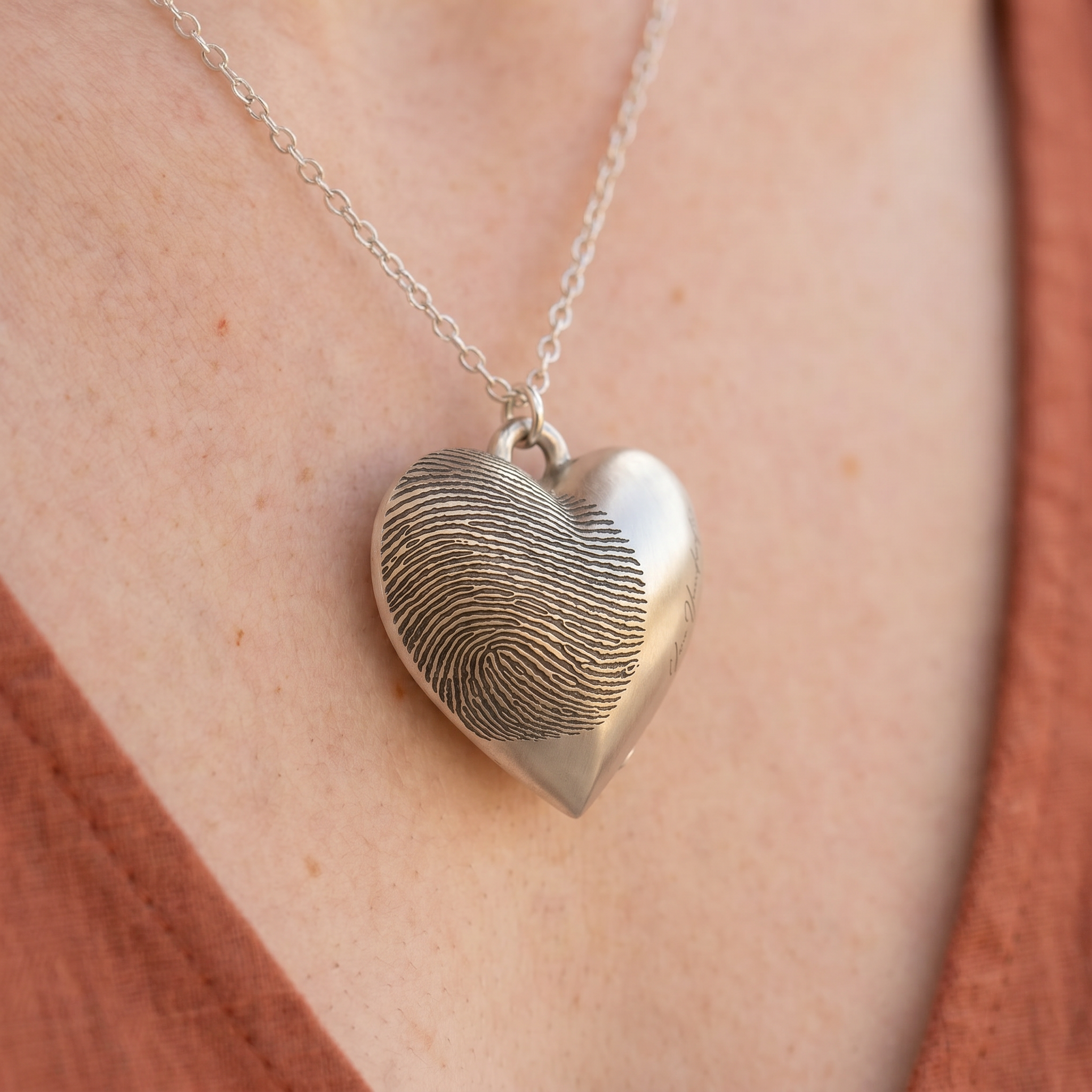 Heart Urn Pendant – Silver